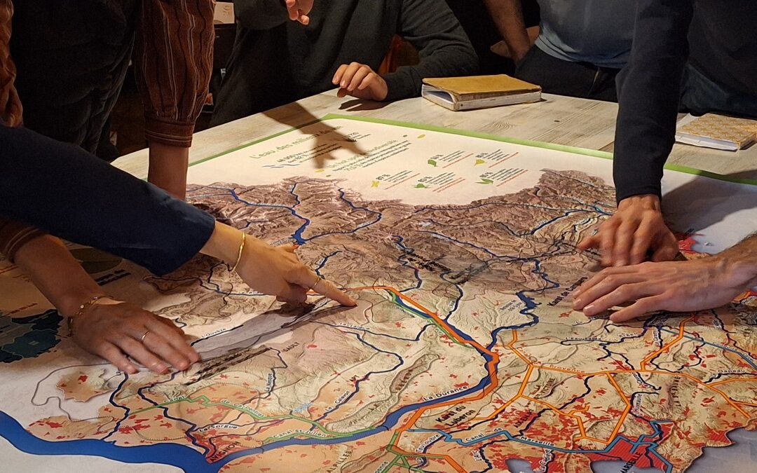 Ralentir et conserver l’eau dans les têtes de bassin versant