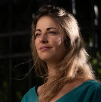 Charlène Descollonges